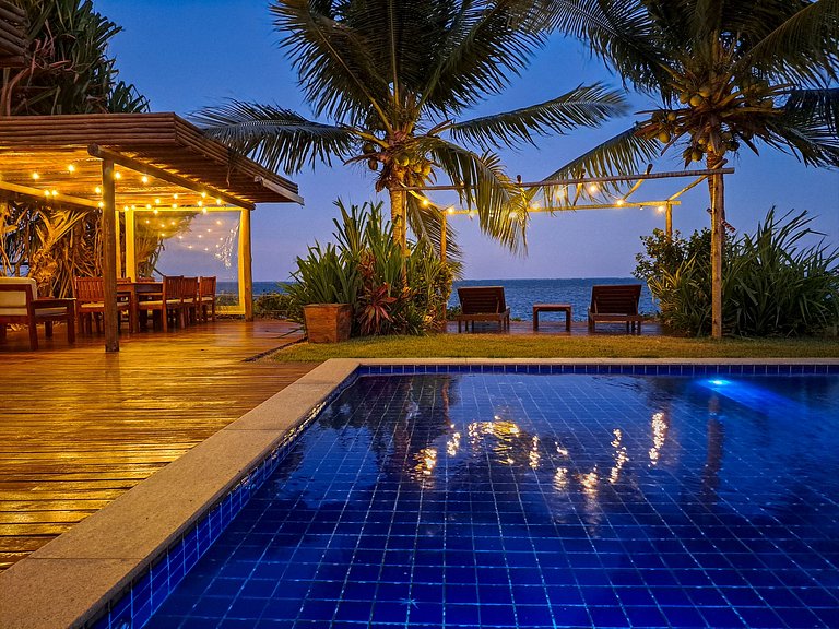 Beachfront house on the Route of Miracles