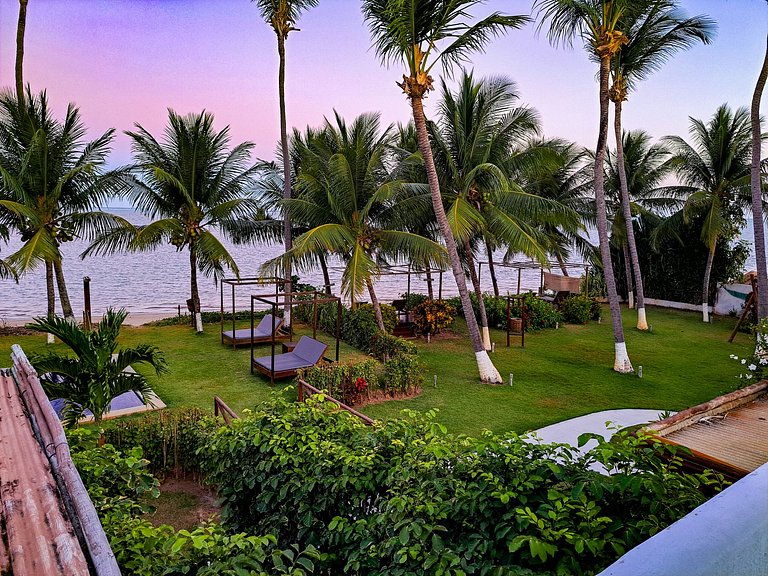 Beachfront house on the Route of Miracles