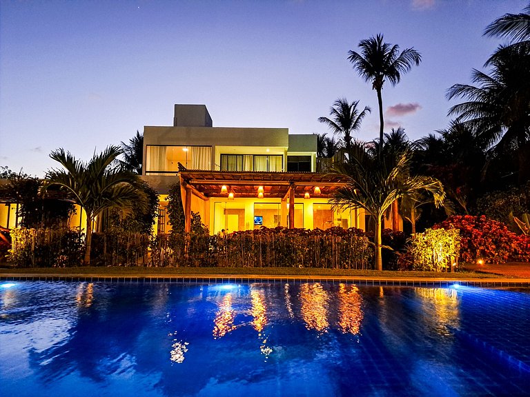 Beachfront house on the Route of Miracles