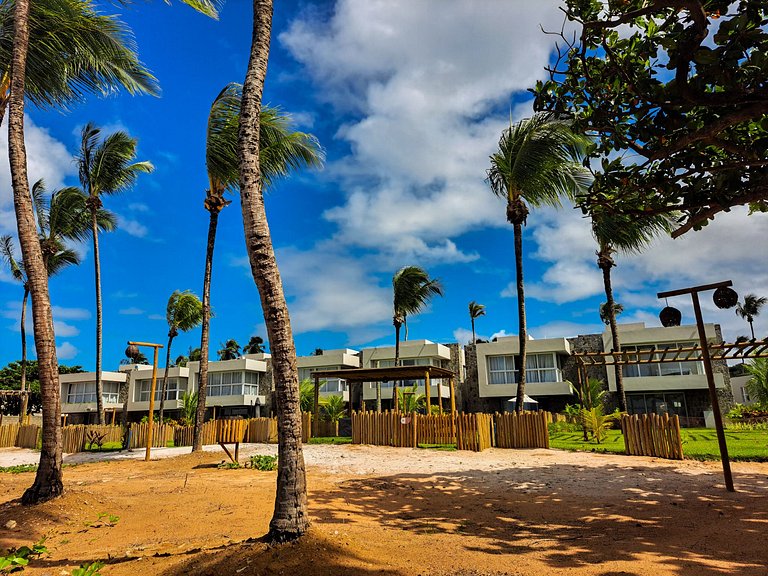 Casa em Condomínio pé-na-areia